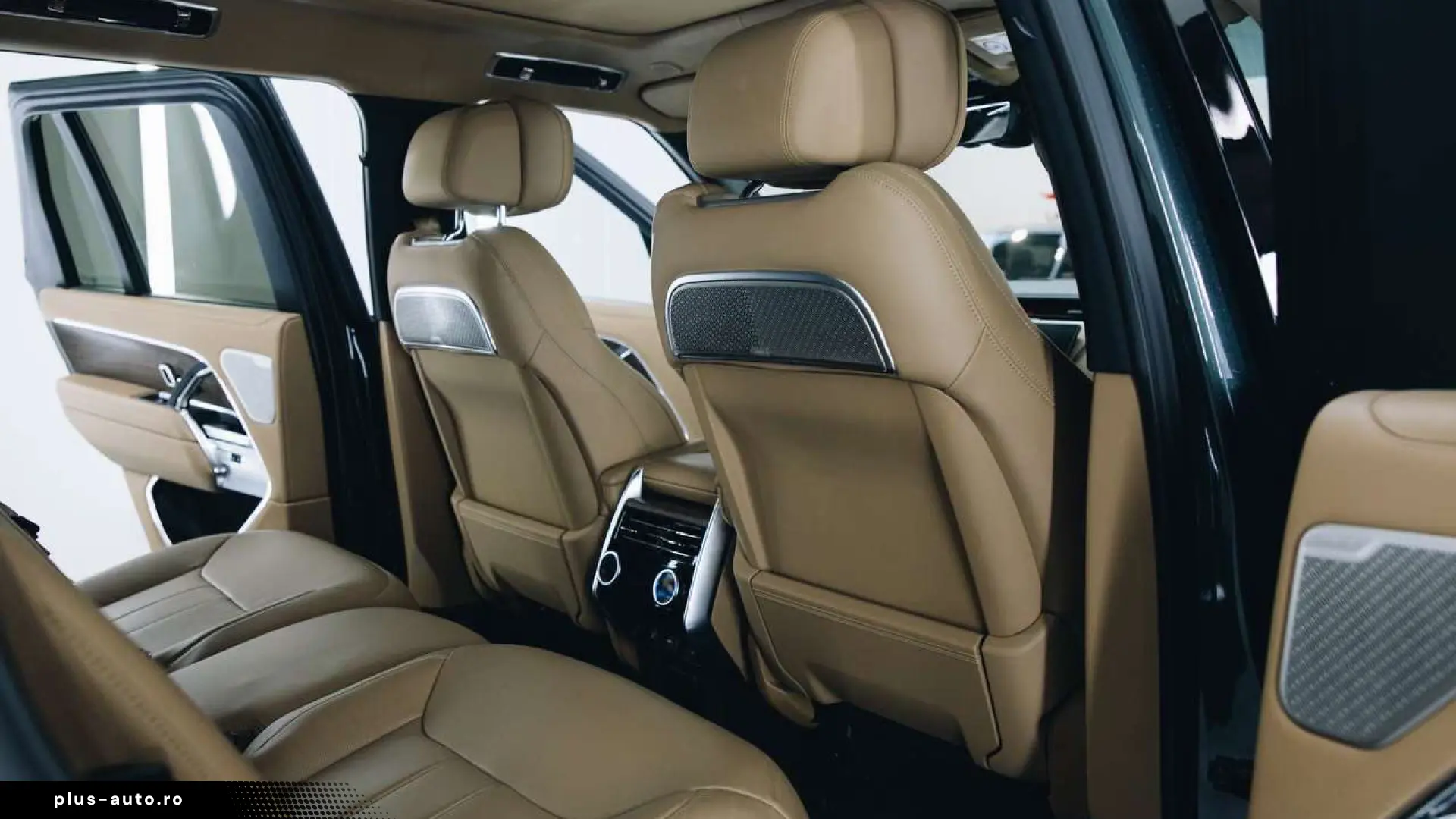 Land Rover Range Rover P550e Autobiography Massage