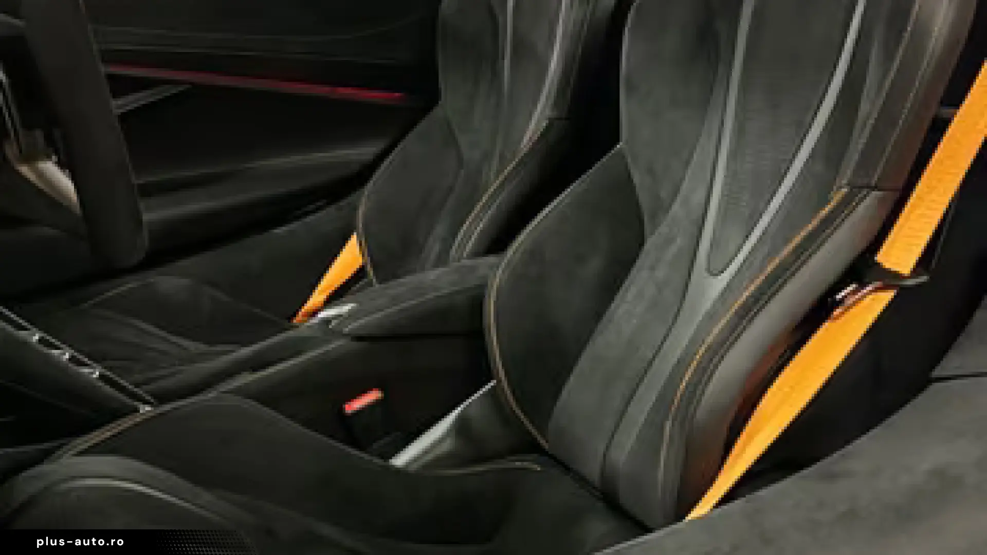 McLaren 750S COUPE MY25 CARBON EXT&INT