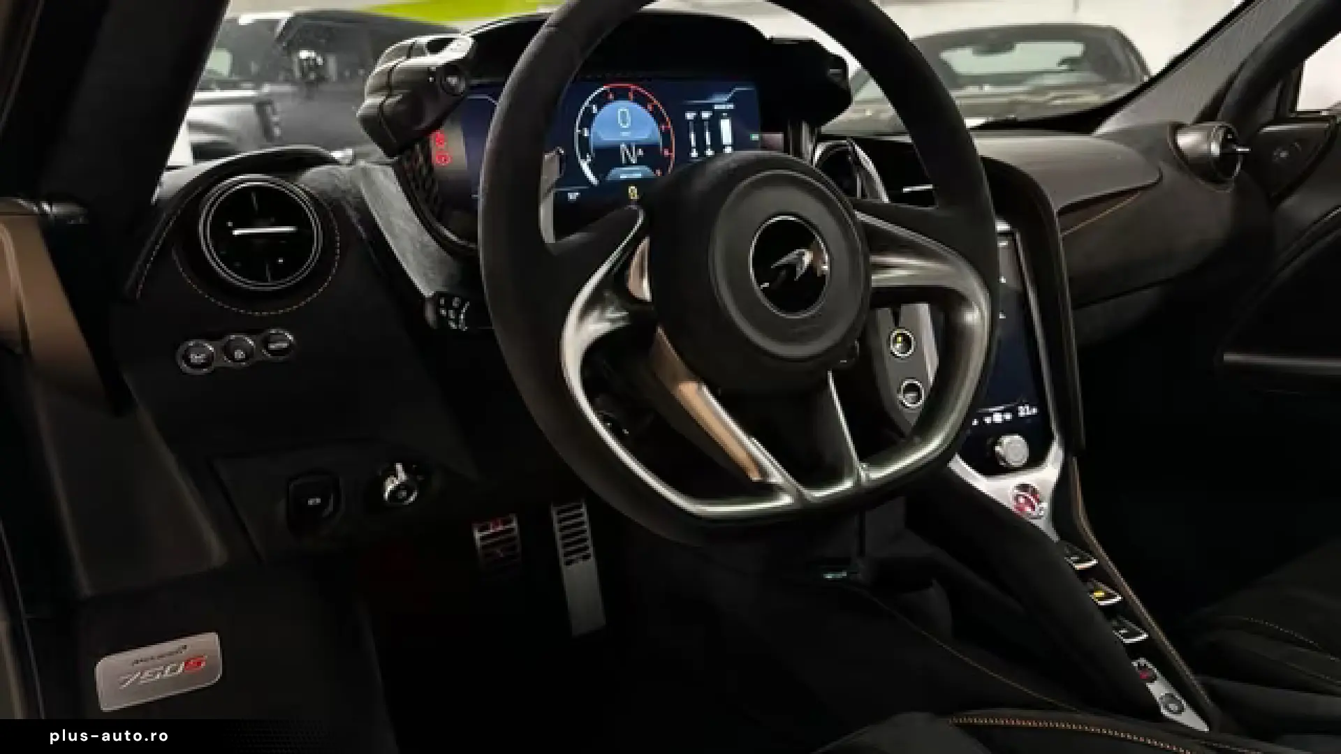 McLaren 750S COUPE MY25 CARBON EXT&INT