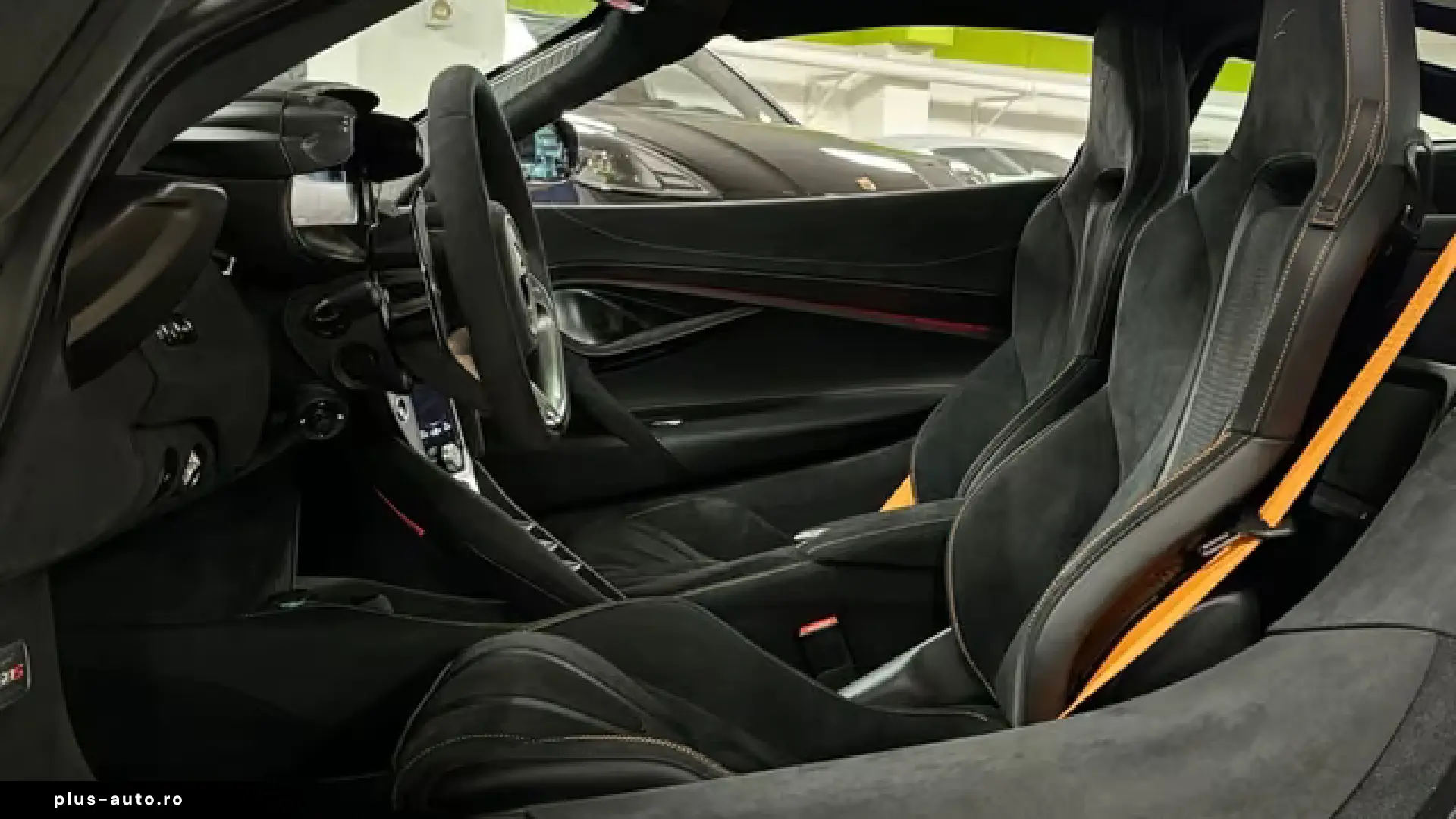 McLaren 750S COUPE MY25 CARBON EXT&INT
