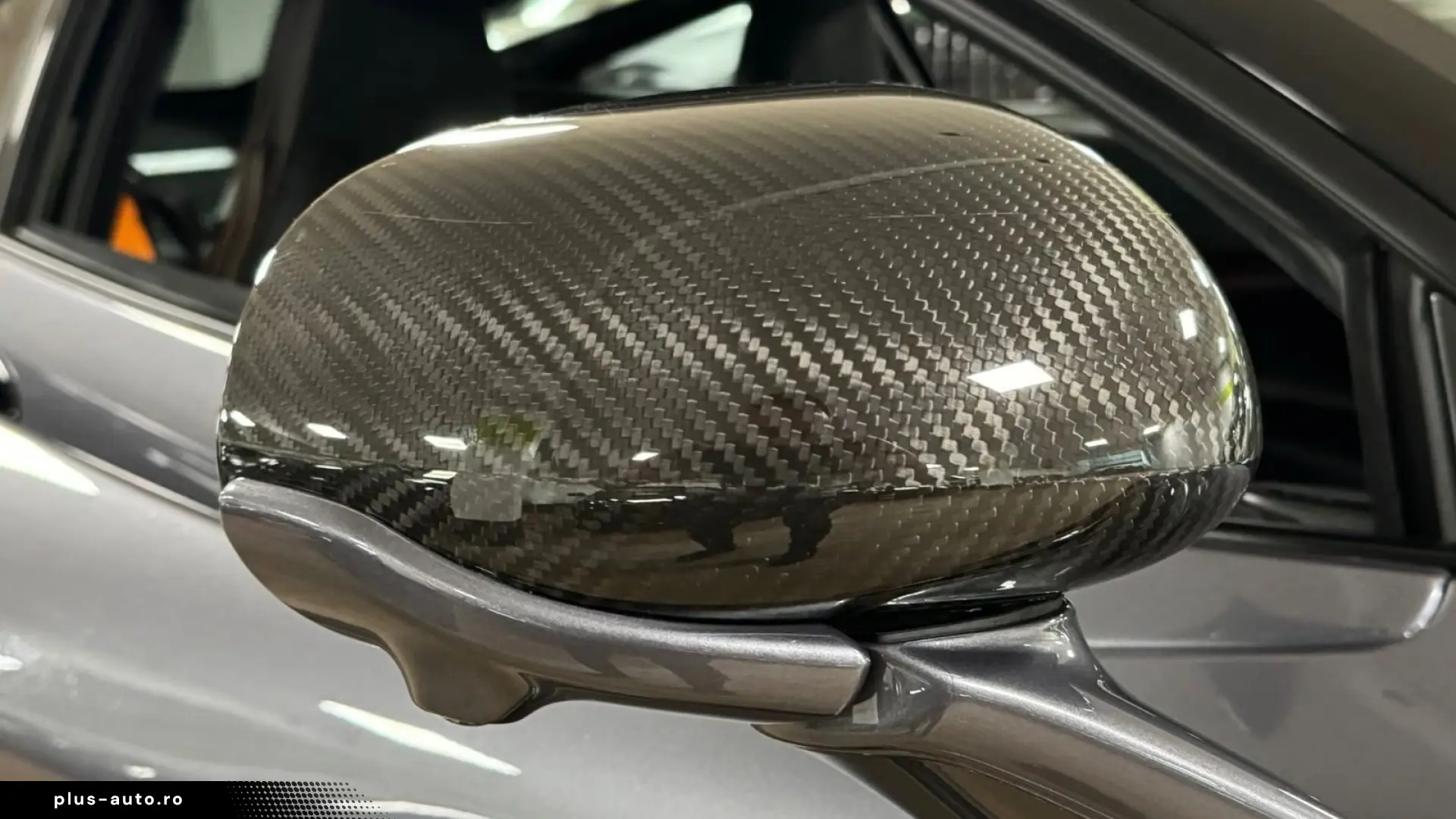 McLaren 750S COUPE MY25 CARBON EXT&INT