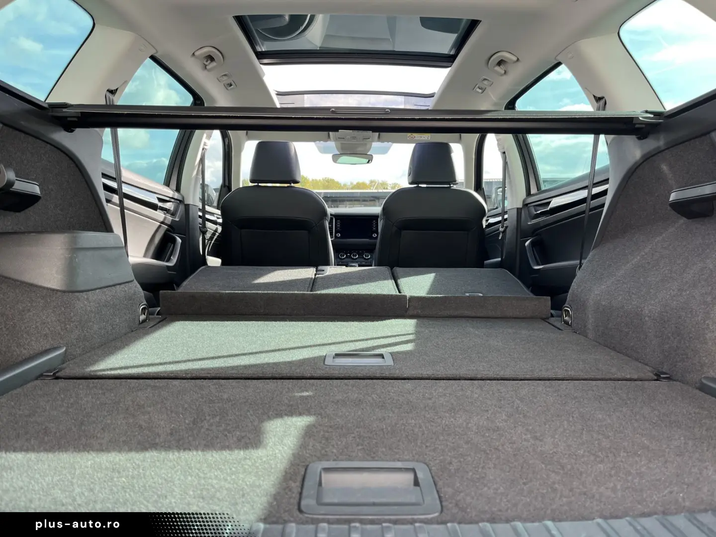 SKODA Kodiaq 2.0 TSI DSG 4x4 L&K AHK STHZ PANO 4xSHZ N