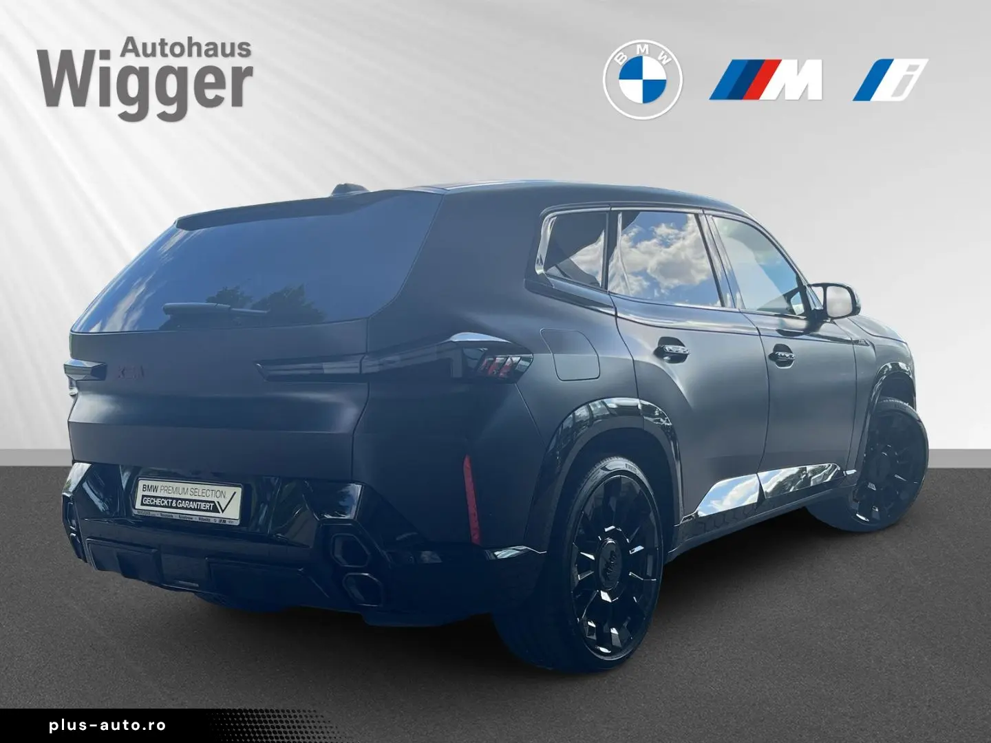 BMW XM Label