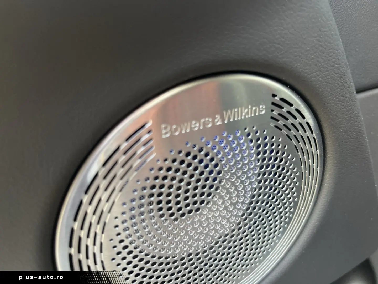 BMW XM Label