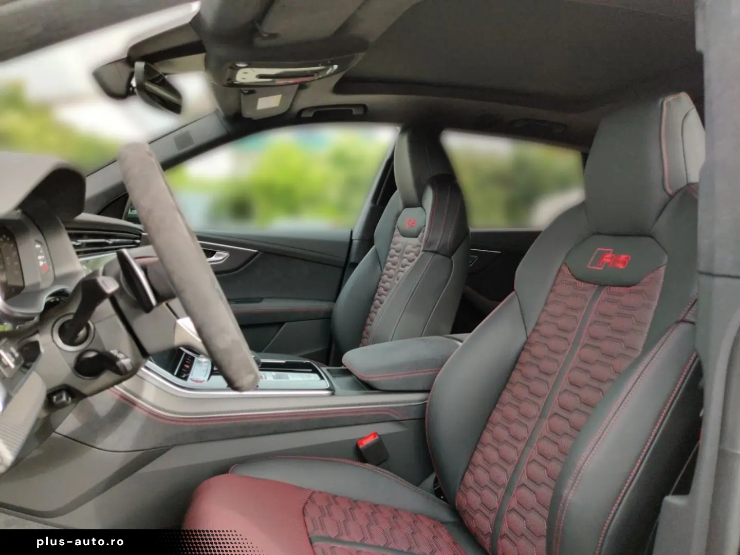 AUDI RSQ8 performance