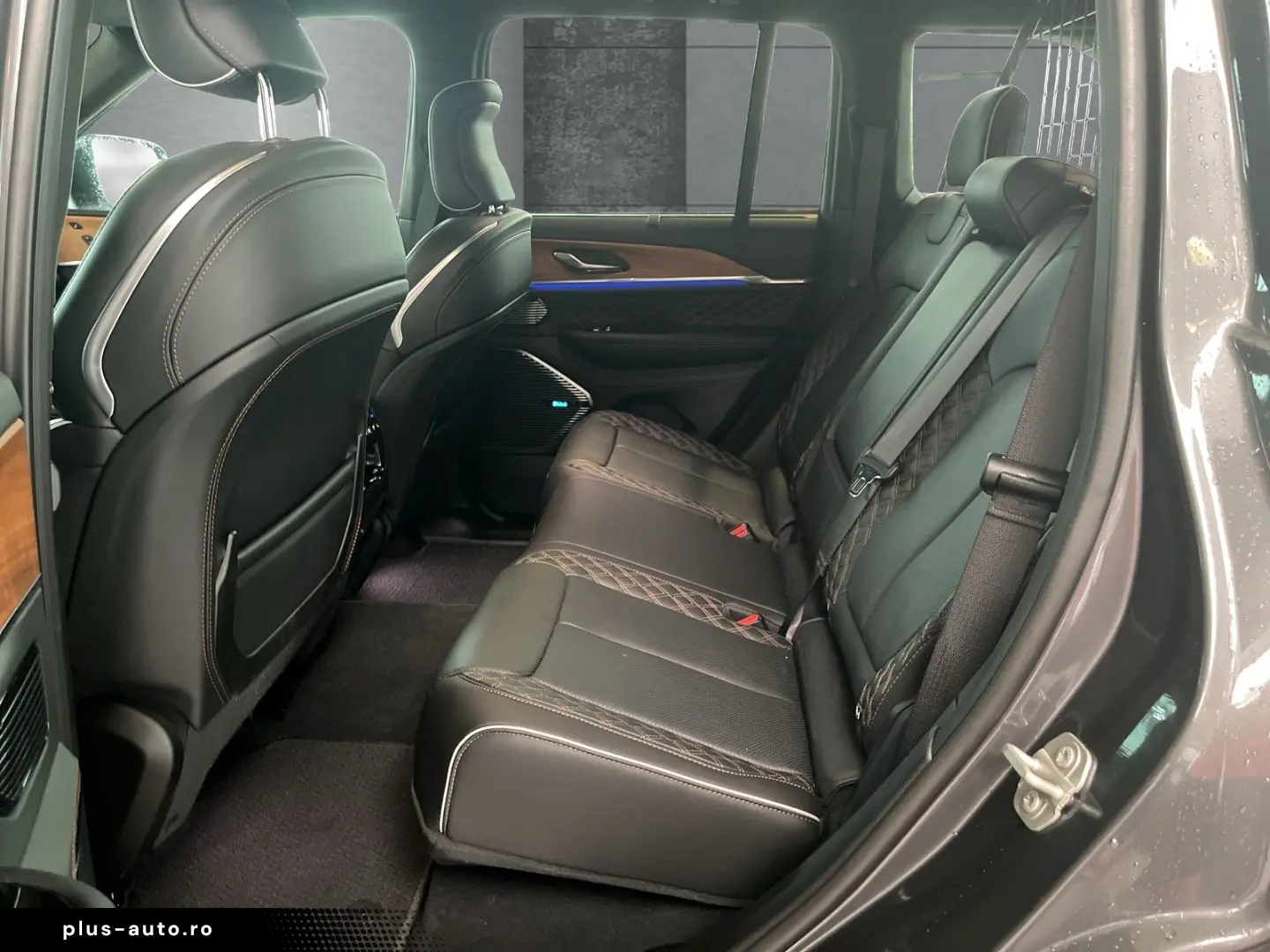 JEEP Grand Cherokee 2025 — imagine 9
