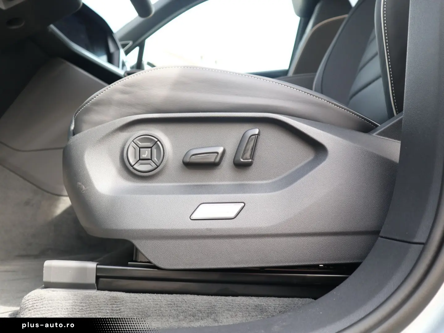 VW Touareg R-Line 3.0 TDI 4M