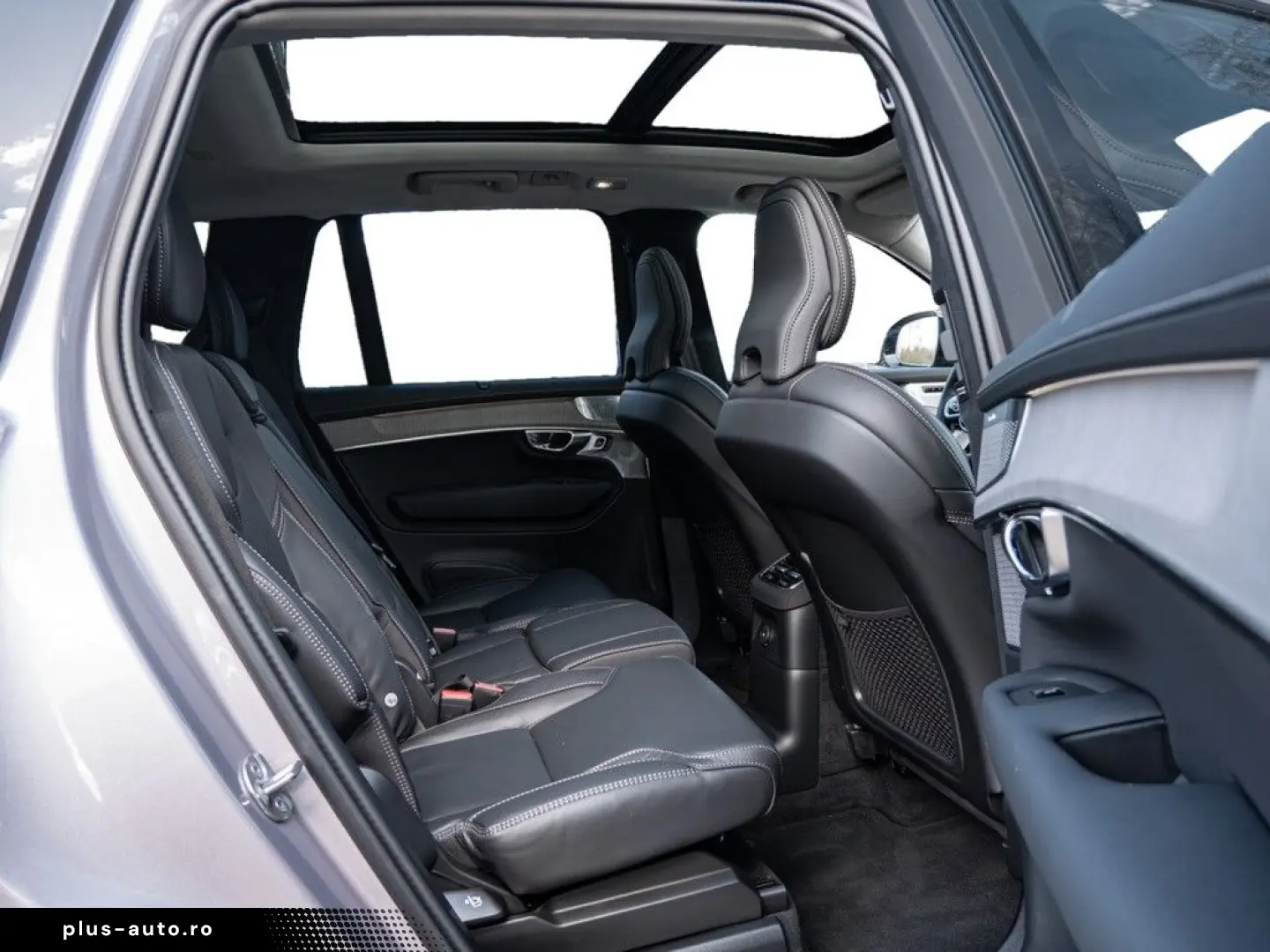 VOLVO XC90 T8 Ultra Dark Recharge Plug-In Hybrid AWD