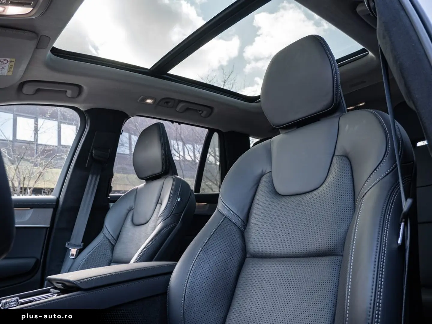 VOLVO XC90 T8 Ultra Dark Recharge Plug-In Hybrid AWD