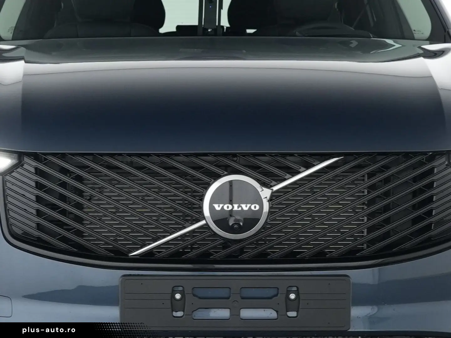 VOLVO XC90 T8  Plus Dark Recharge Plug-In Hybrid AWD