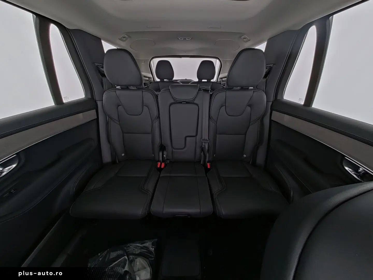 VOLVO XC90 T8  Plus Dark Recharge Plug-In Hybrid AWD