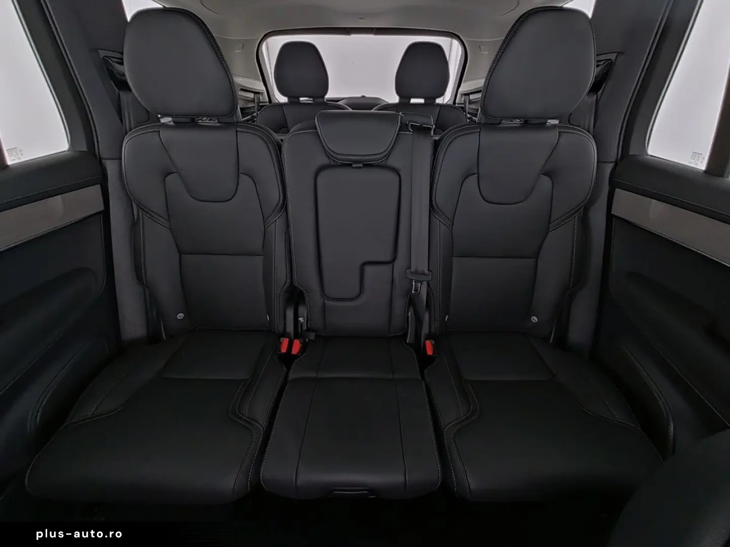 VOLVO XC90 T8  Plus Dark Recharge Plug-In Hybrid AWD