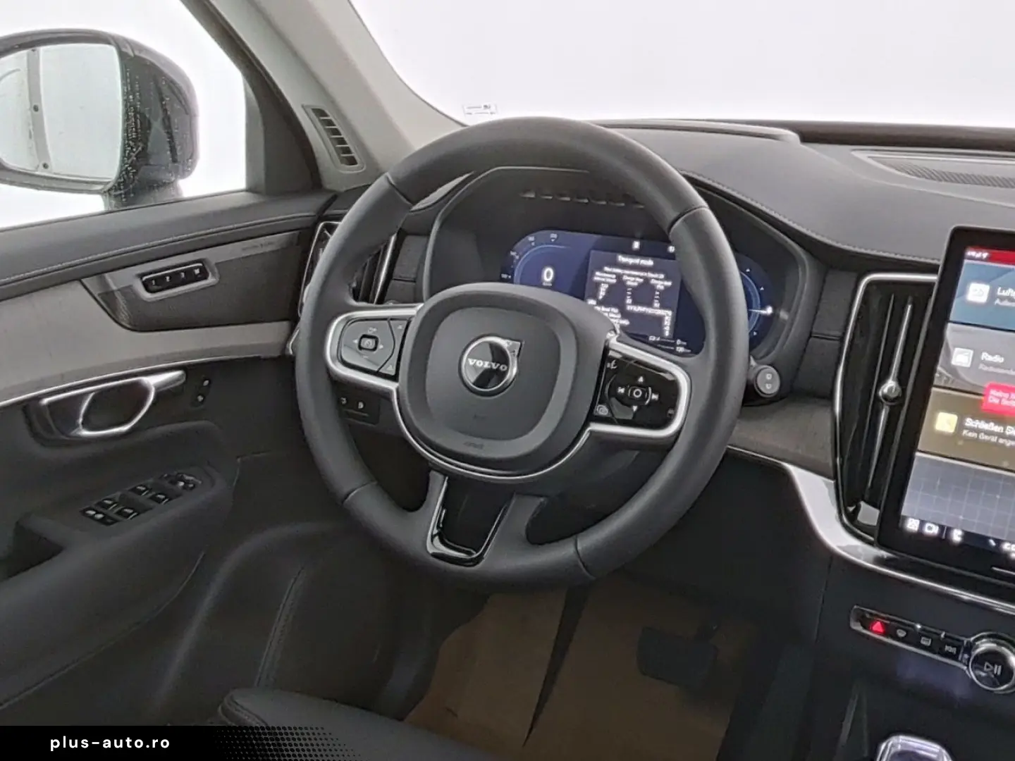 VOLVO XC90 T8  Plus Dark Recharge Plug-In Hybrid AWD