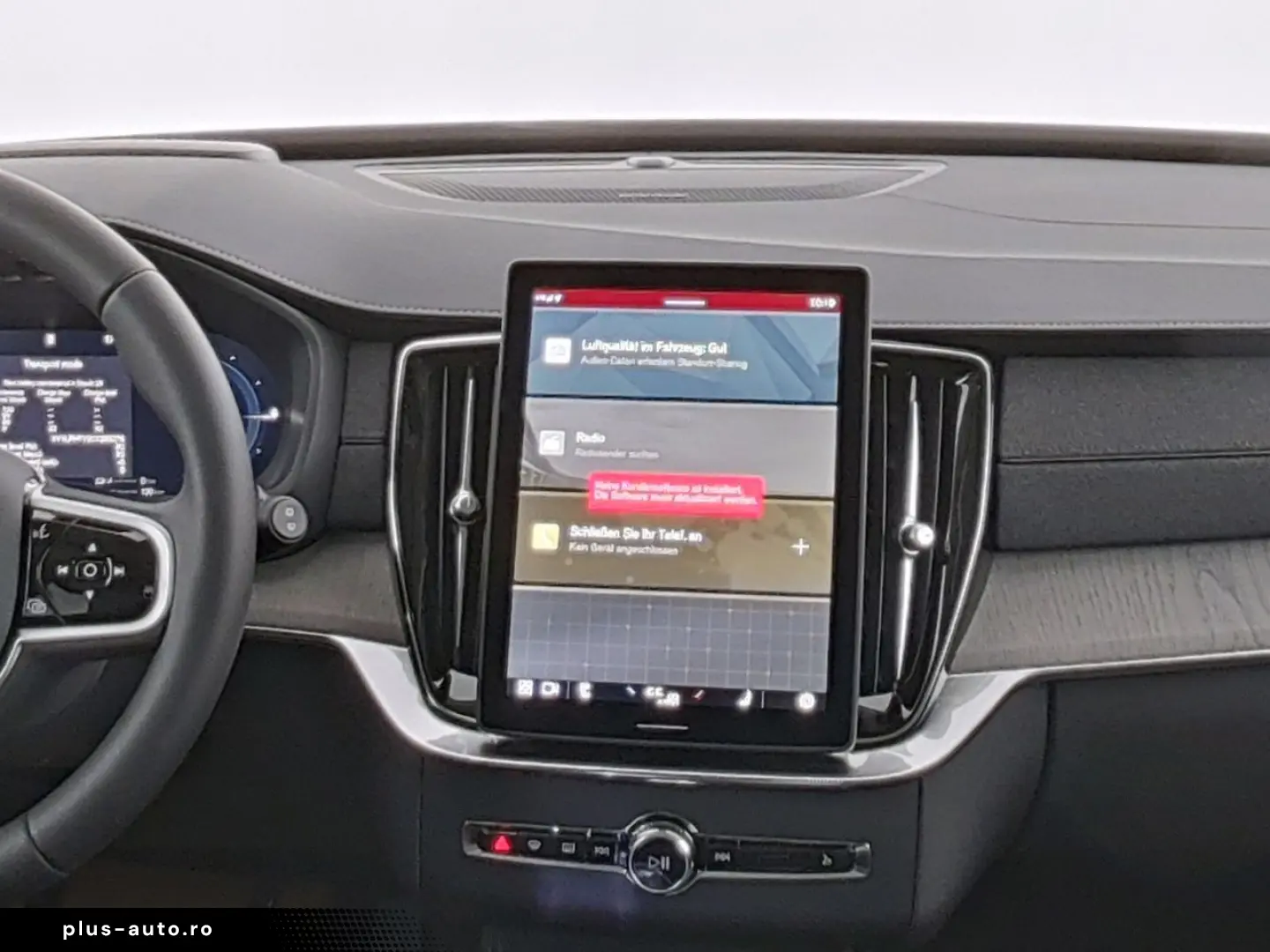 VOLVO XC90 T8  Plus Dark Recharge Plug-In Hybrid AWD
