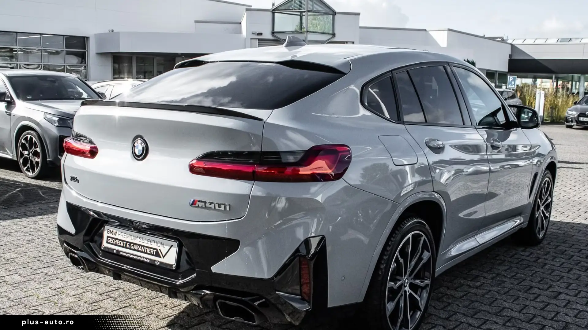 BMW X4 M40i xDrive LASERLIGHT • HUD • PANO