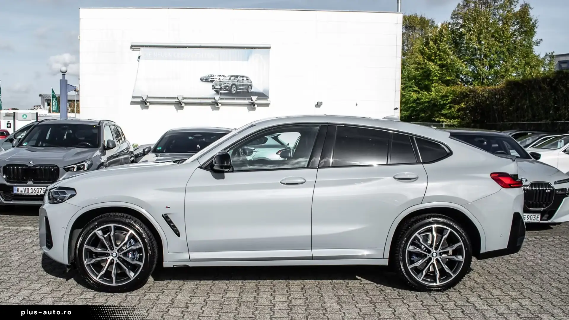 BMW X4 M40i xDrive LASERLIGHT • HUD • PANO