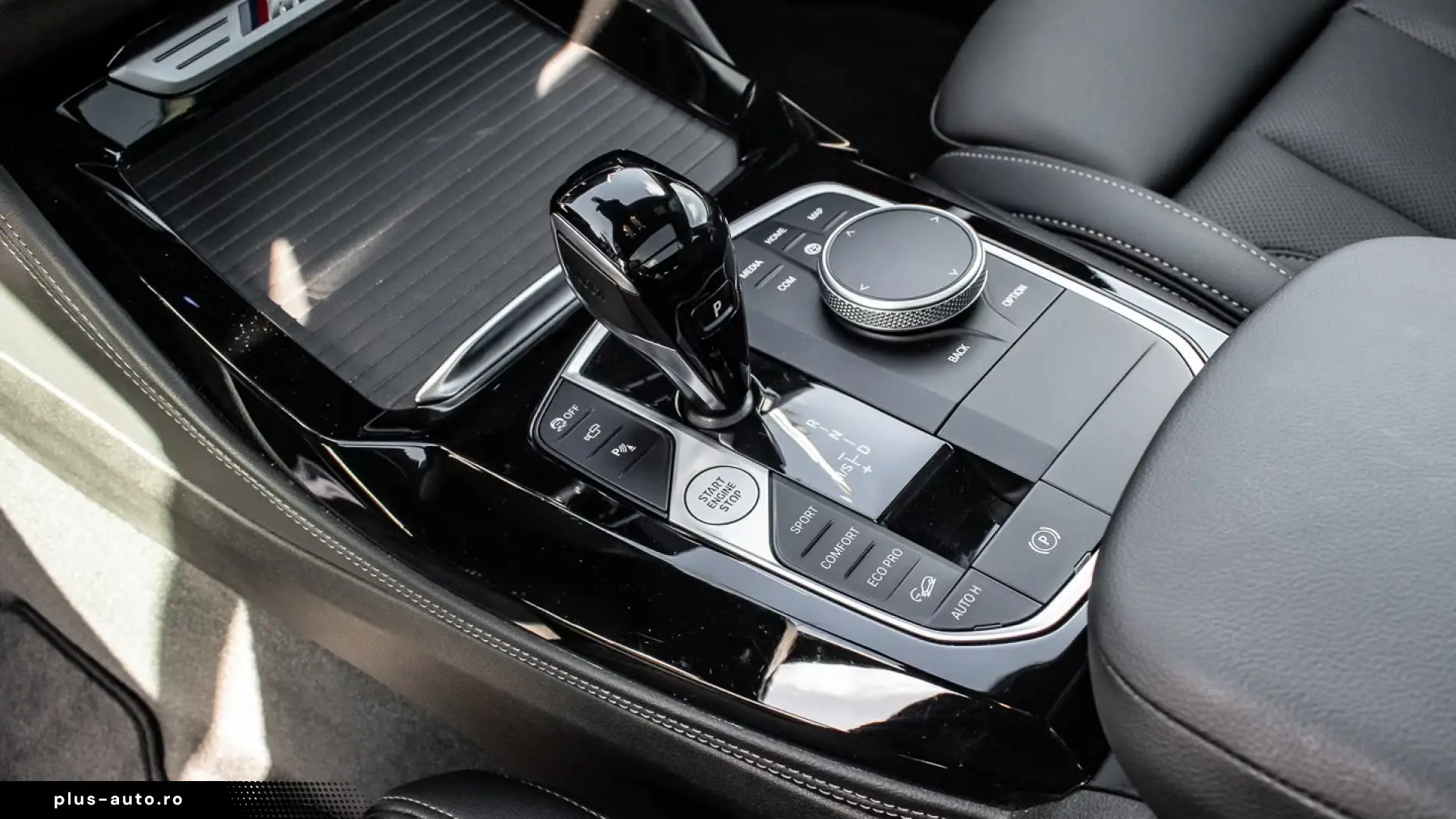 BMW X4 M40i xDrive LASERLIGHT • HUD • PANO