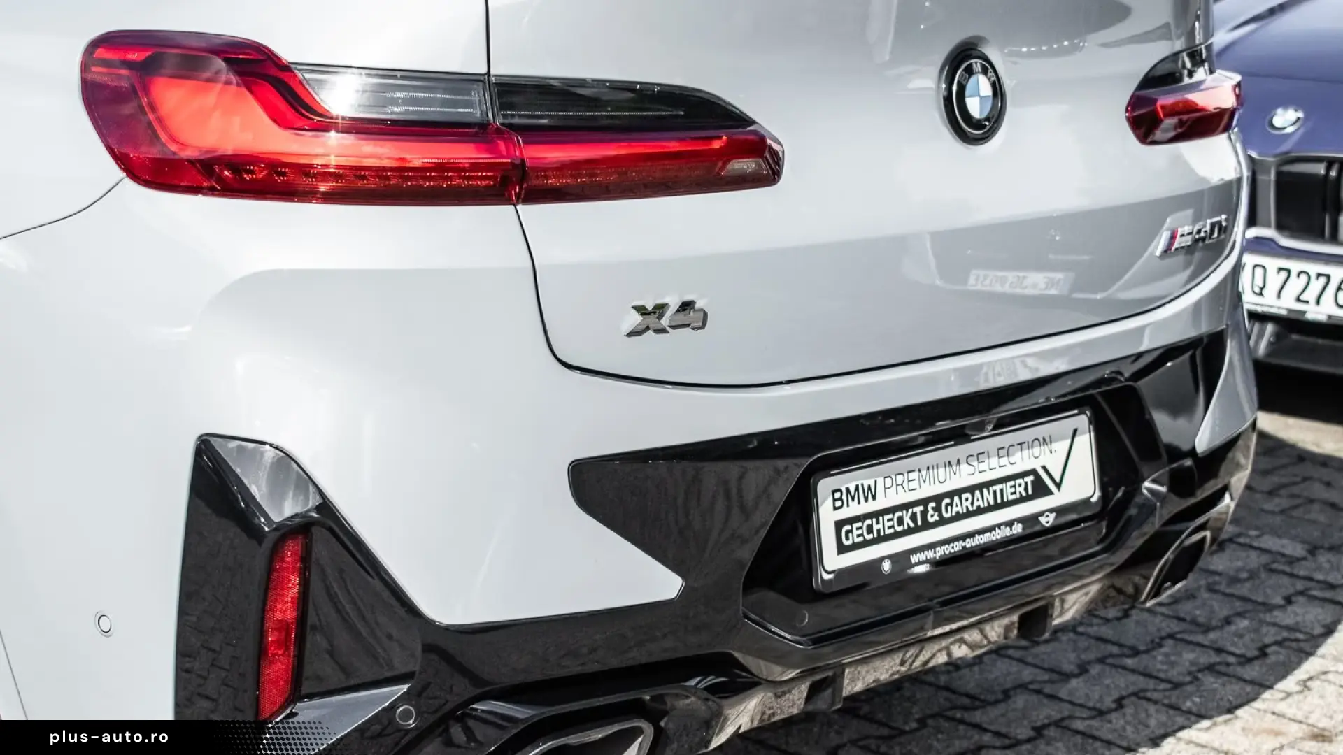 BMW X4 M40i xDrive LASERLIGHT • HUD • PANO