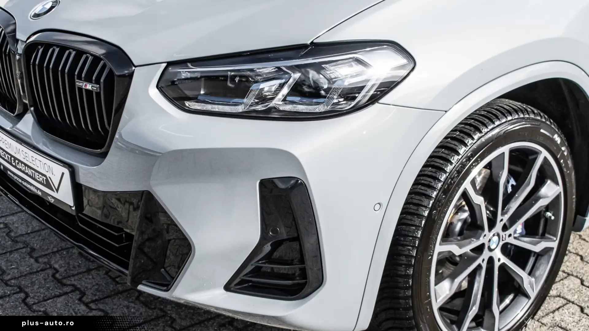 BMW X4 M40i xDrive LASERLIGHT • HUD • PANO