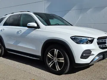Mercedes-Benz GLE 300 d 4MATIC 7 LOCURI • AIRMATIC