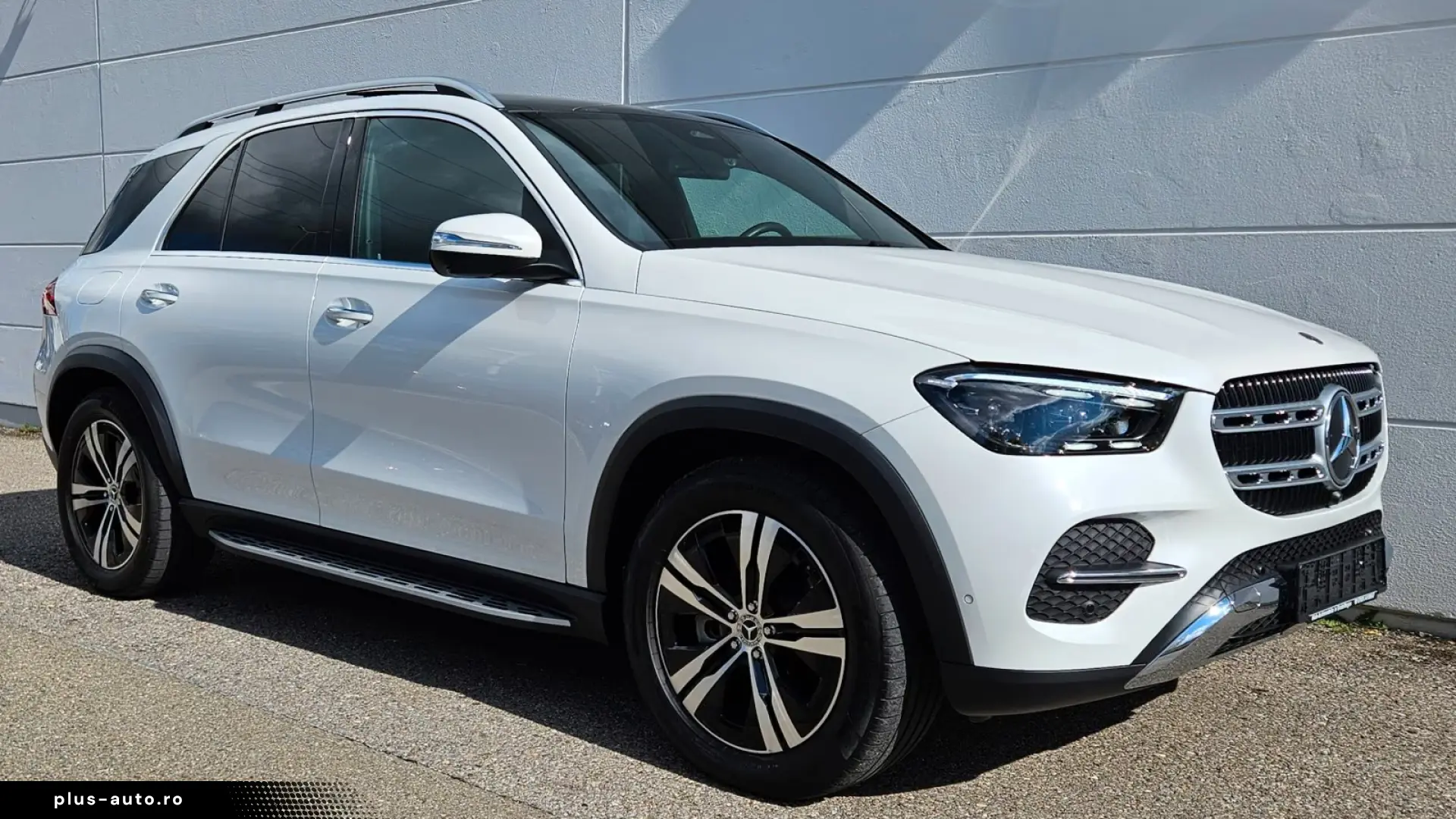 Mercedes-Benz GLE 300 d 4MATIC 7 LOCURI • AIRMATIC