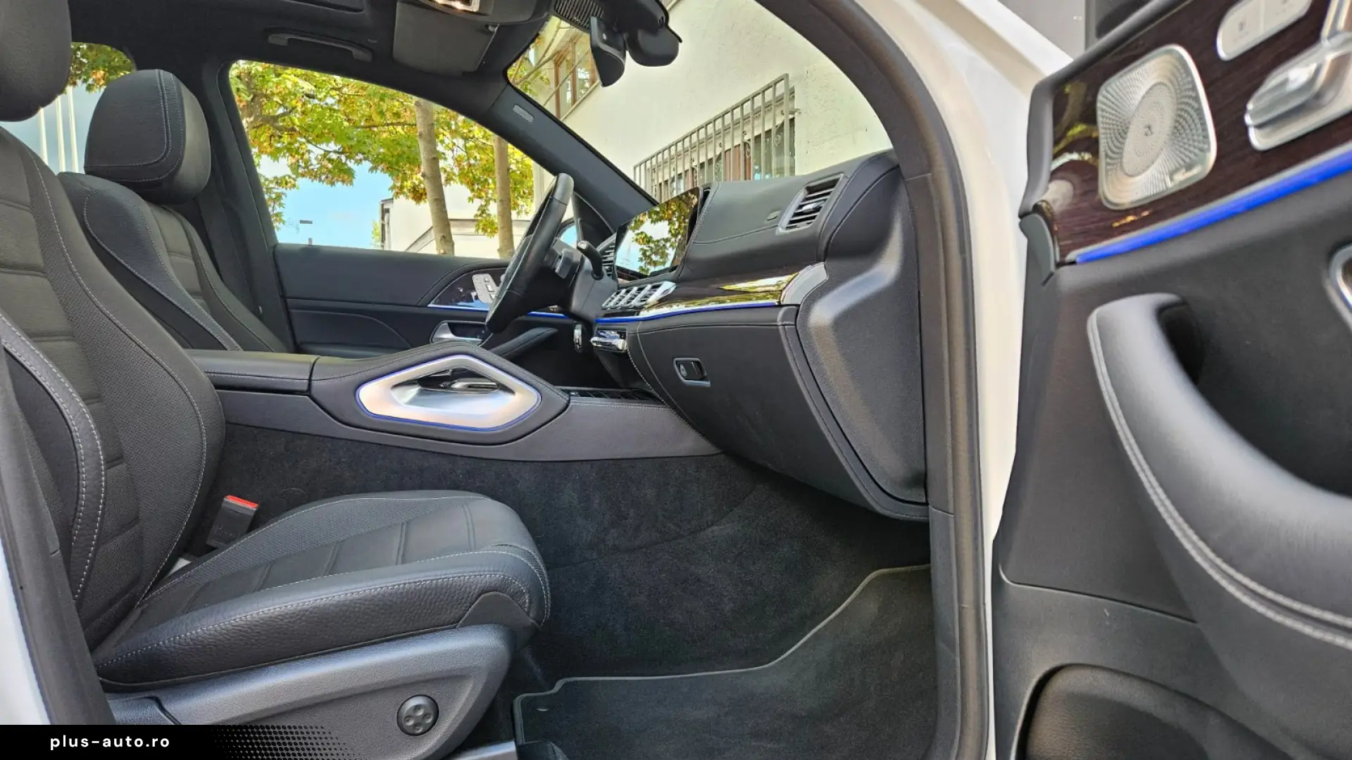 Mercedes-Benz GLE 300 d 4MATIC 7 LOCURI • AIRMATIC
