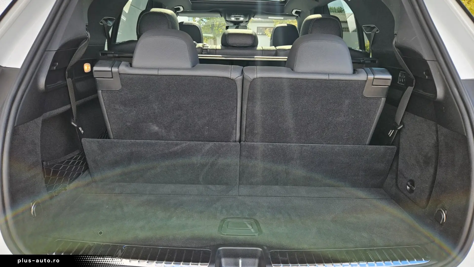Mercedes-Benz GLE 300 d 4MATIC 7 LOCURI • AIRMATIC