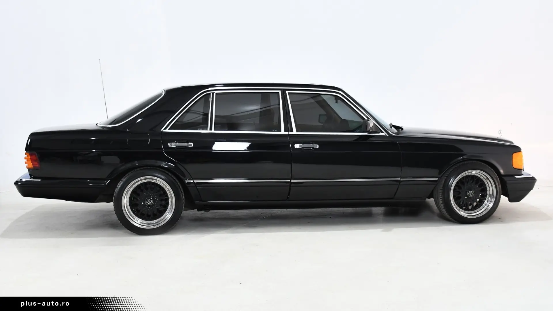 Mercedes-Benz 420 SEL