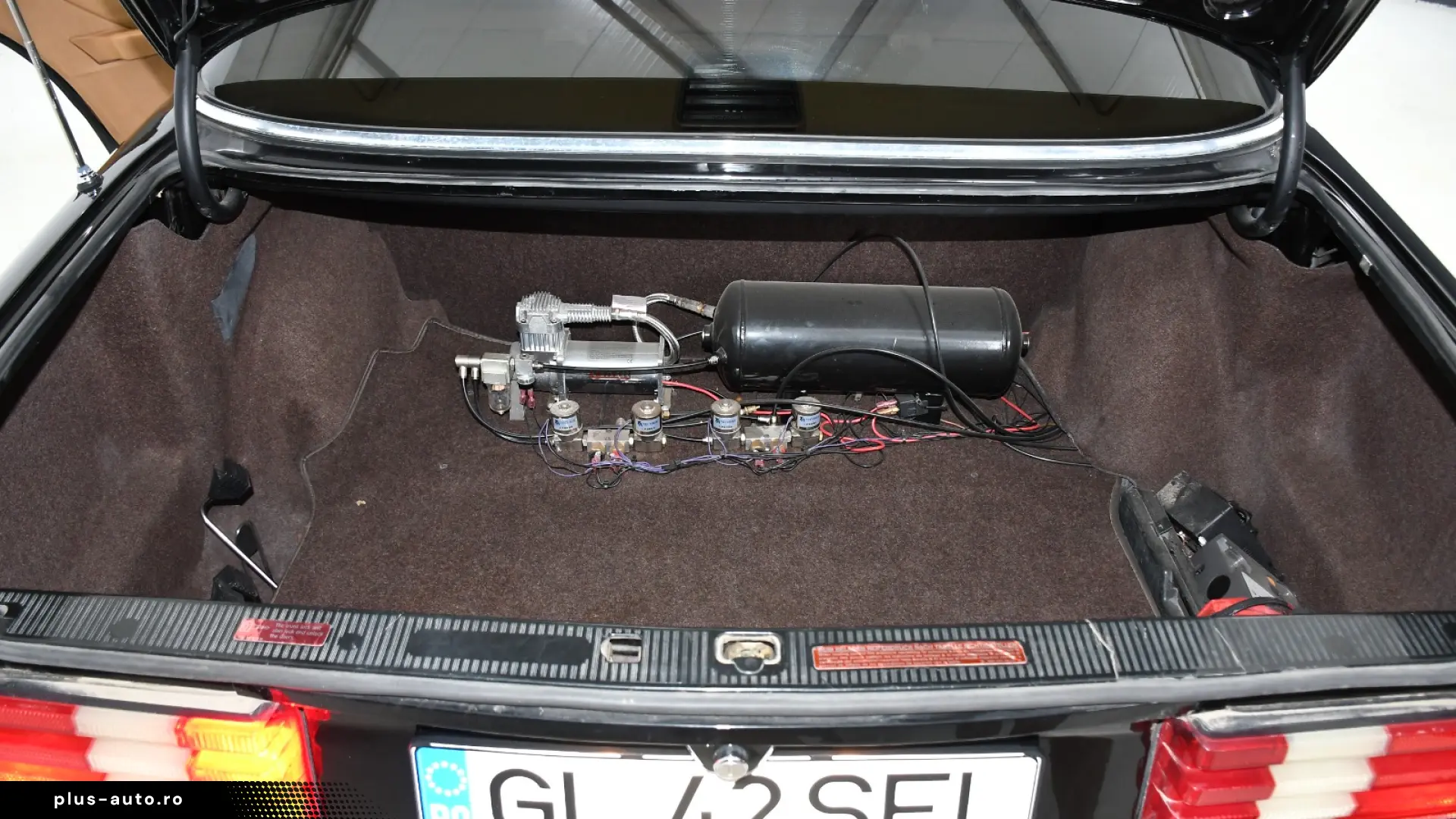 Mercedes-Benz 420 SEL