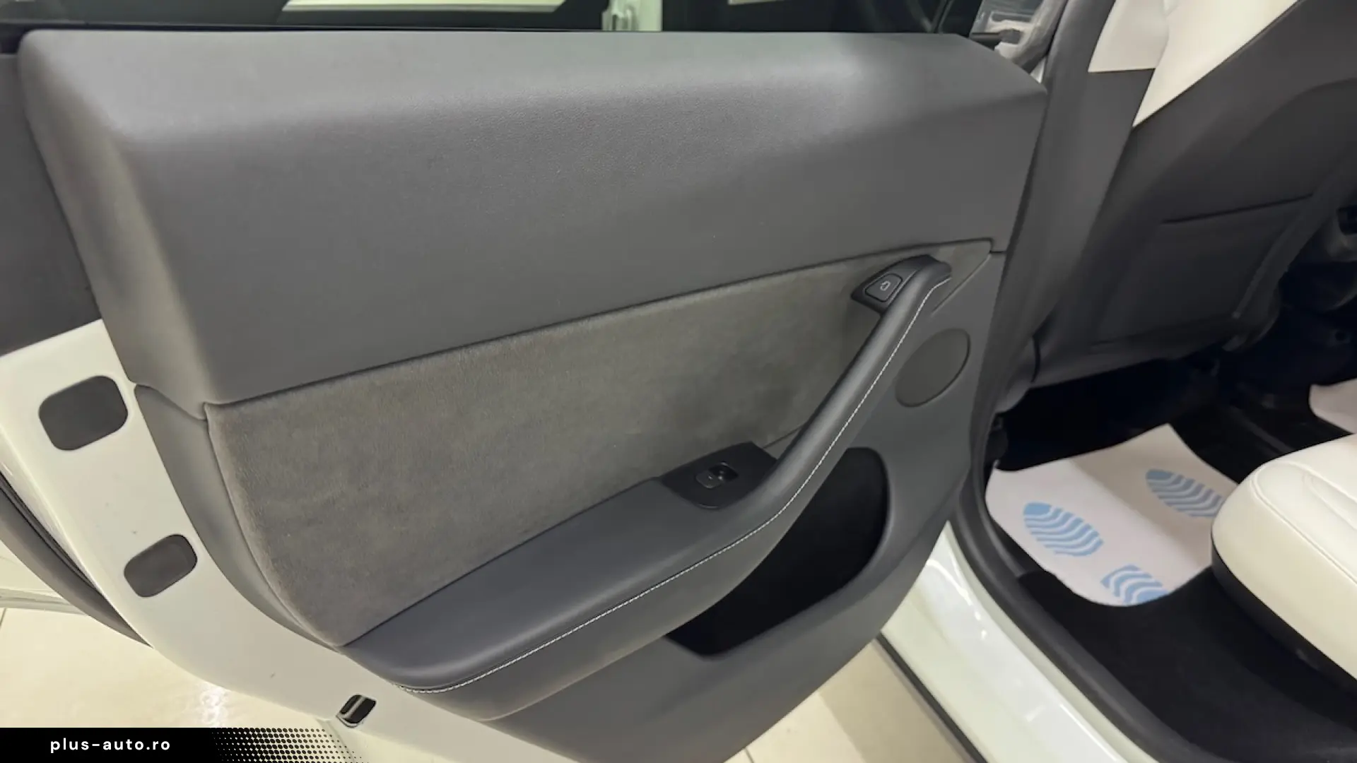 Tesla Model Y Long Range Dual Motor