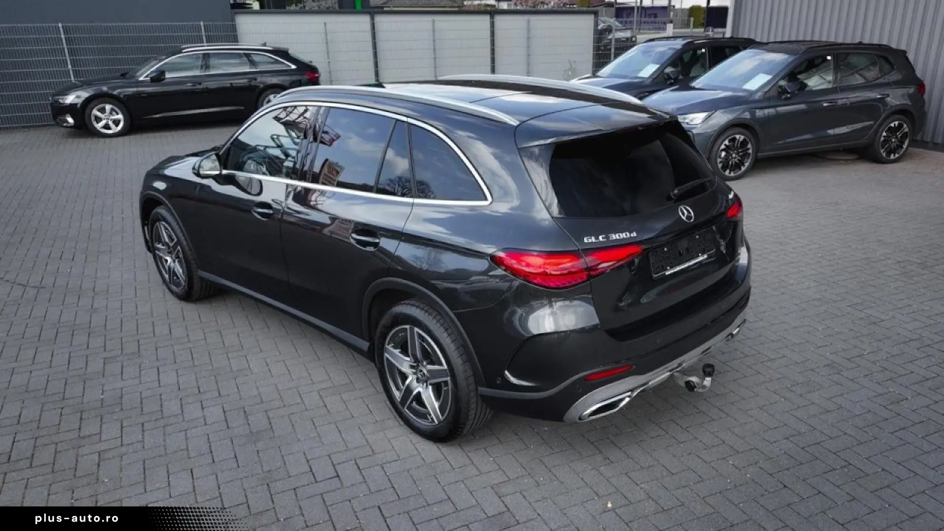 Mercedes-Benz GLC 300 d 4MATIC   AMG LINE • ADVANCED PLUS
