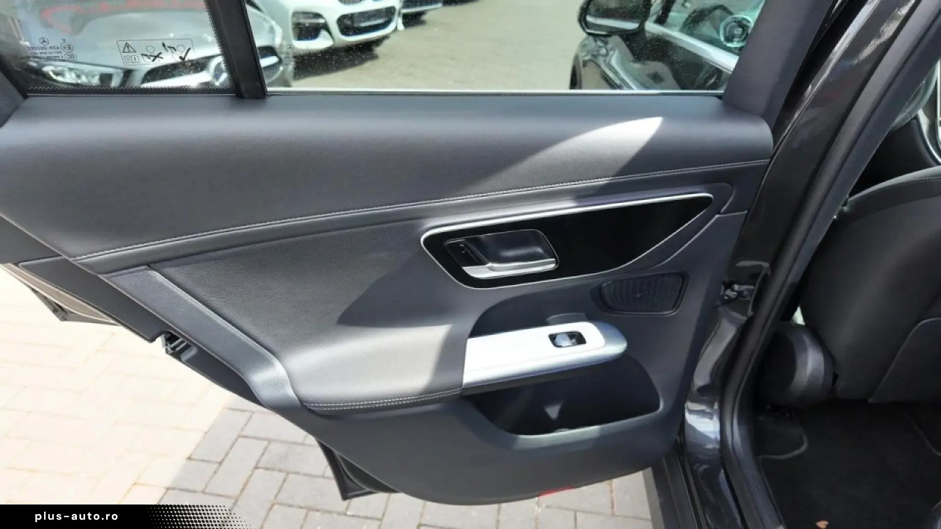 Mercedes-Benz GLC 300 d 4MATIC   AMG LINE • ADVANCED PLUS