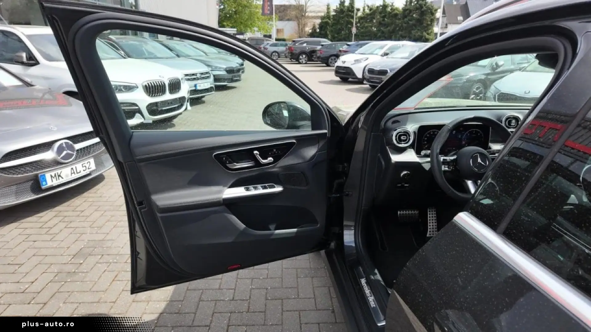 Mercedes-Benz GLC 300 d 4MATIC   AMG LINE • ADVANCED PLUS
