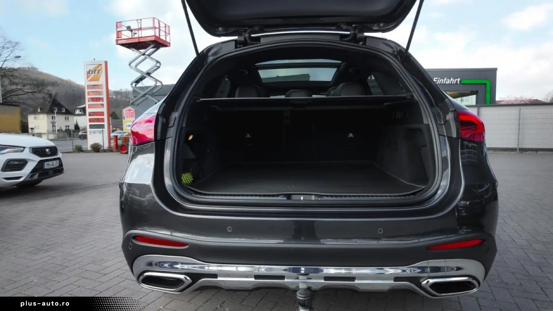 Mercedes-Benz GLC 300 d 4MATIC   AMG LINE • ADVANCED PLUS