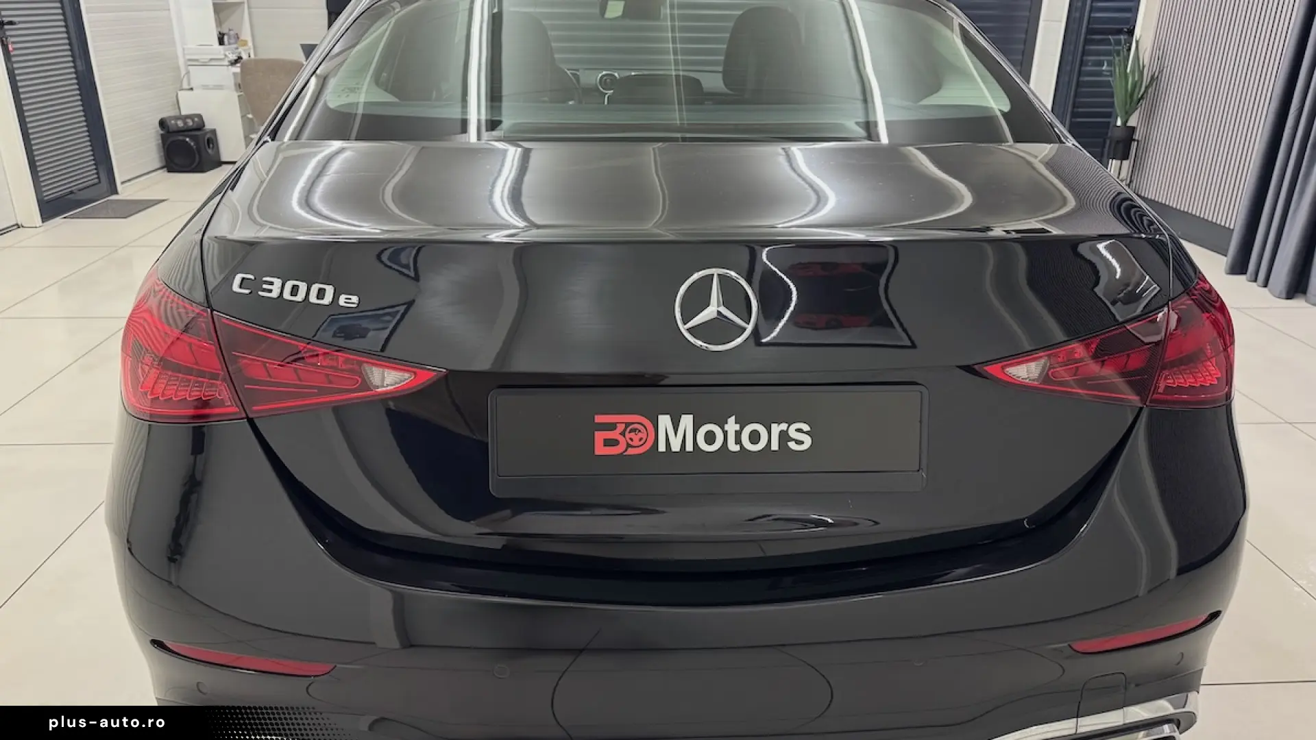Mercedes-Benz C 300e Plug-in Hybrid AMG Line