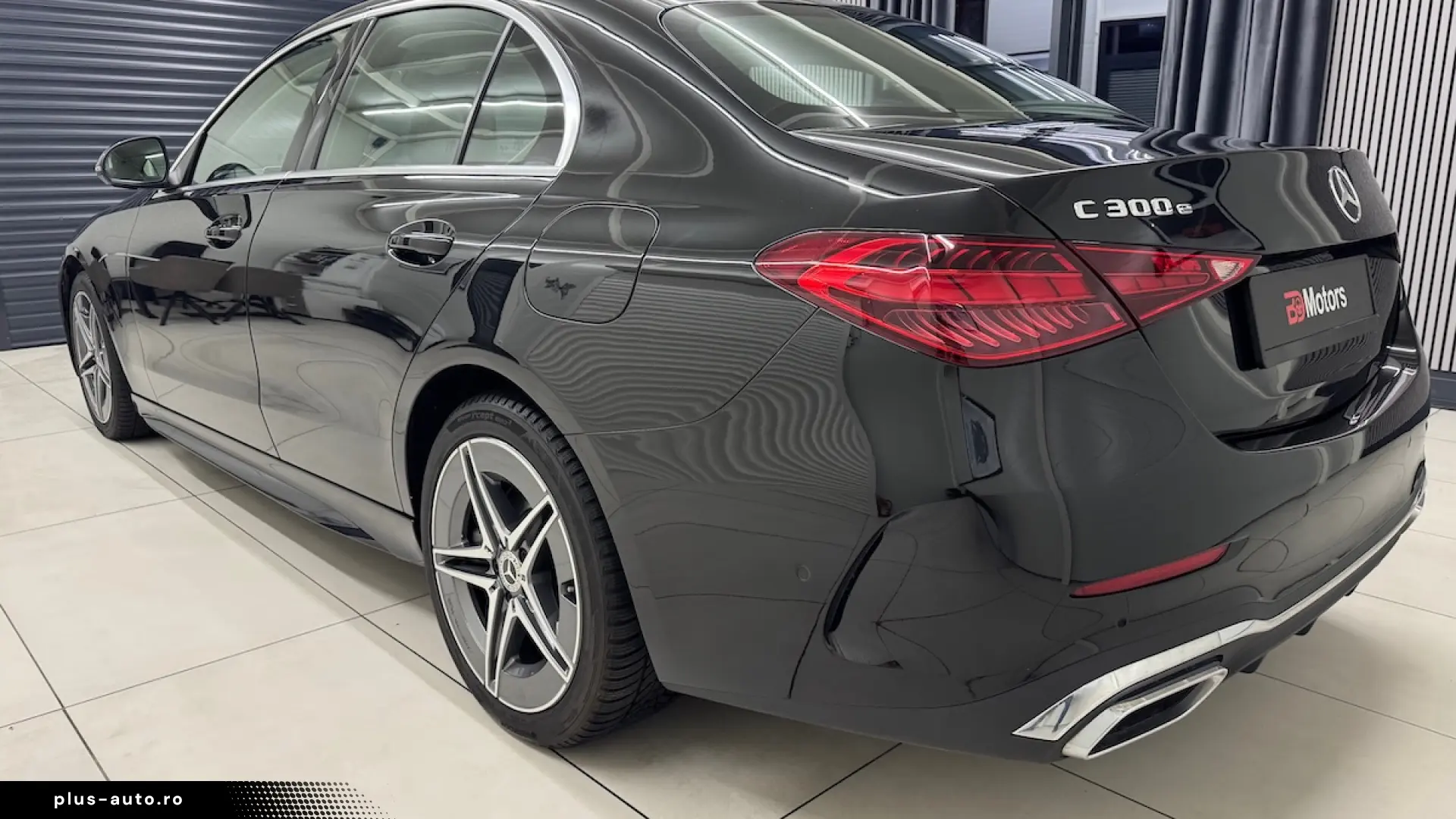 Mercedes-Benz C 300e Plug-in Hybrid AMG Line