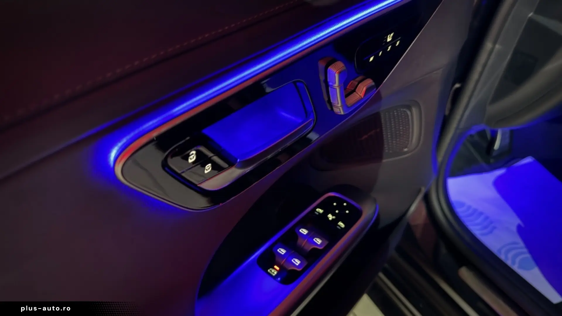 Mercedes-Benz C 300e Plug-in Hybrid AMG Line
