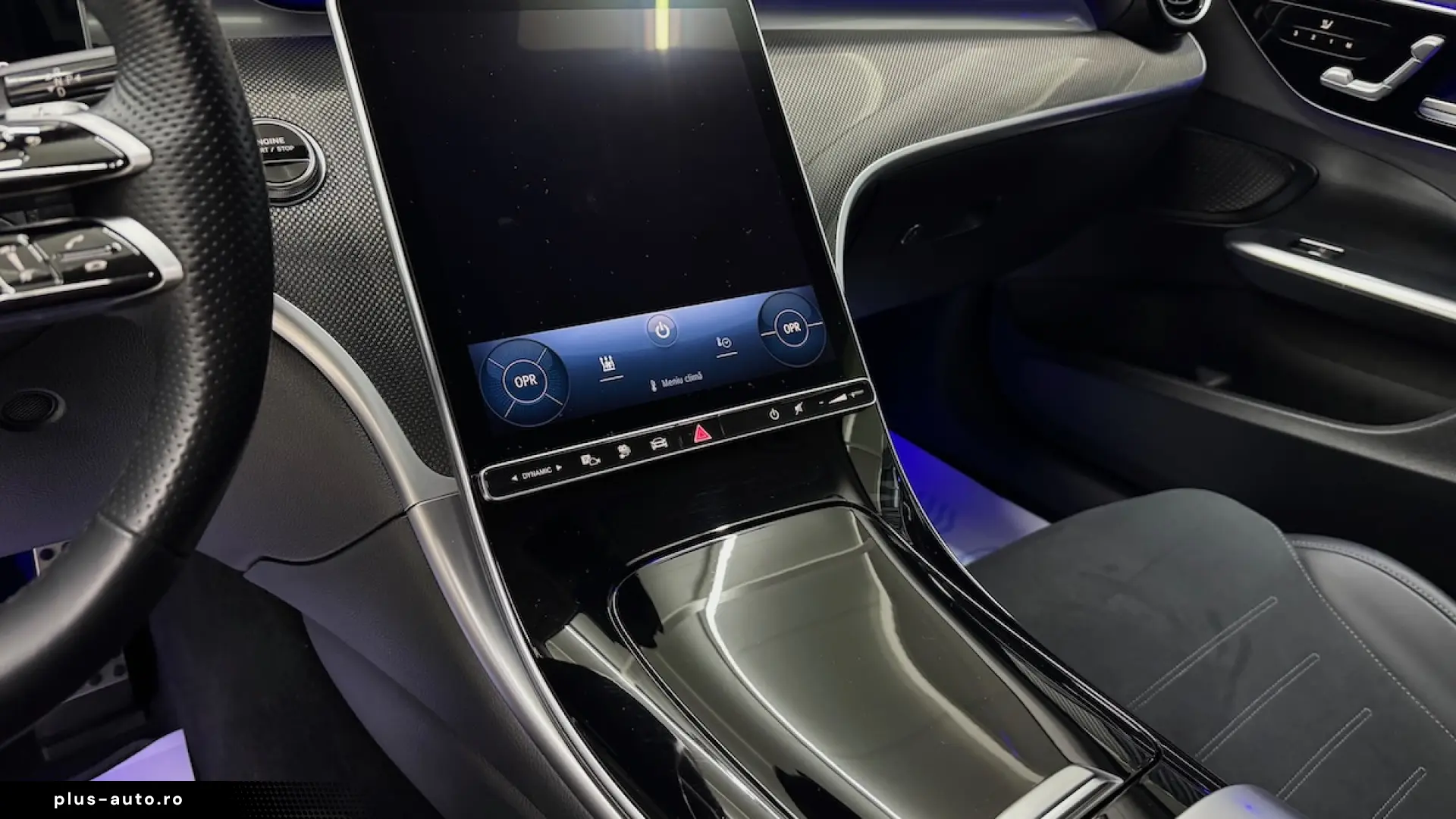 Mercedes-Benz C 300e Plug-in Hybrid AMG Line