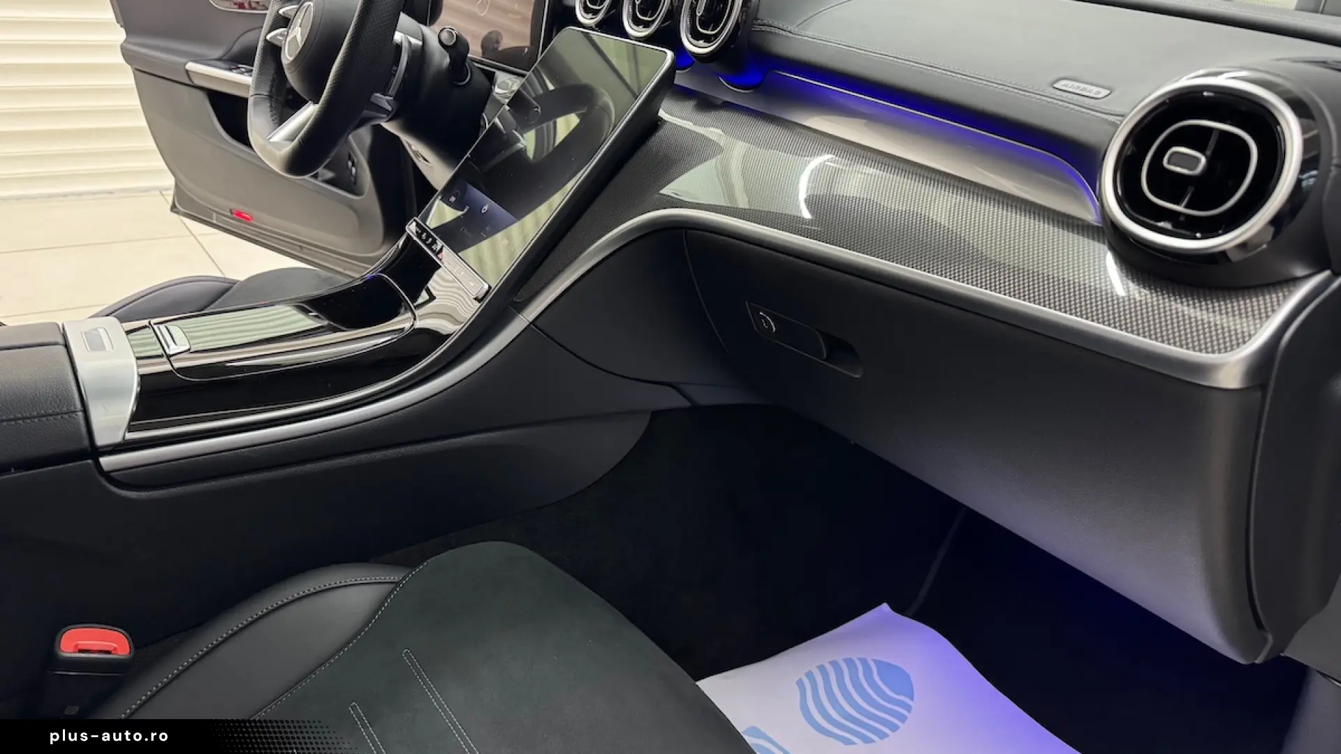 Mercedes-Benz C 300e Plug-in Hybrid AMG Line