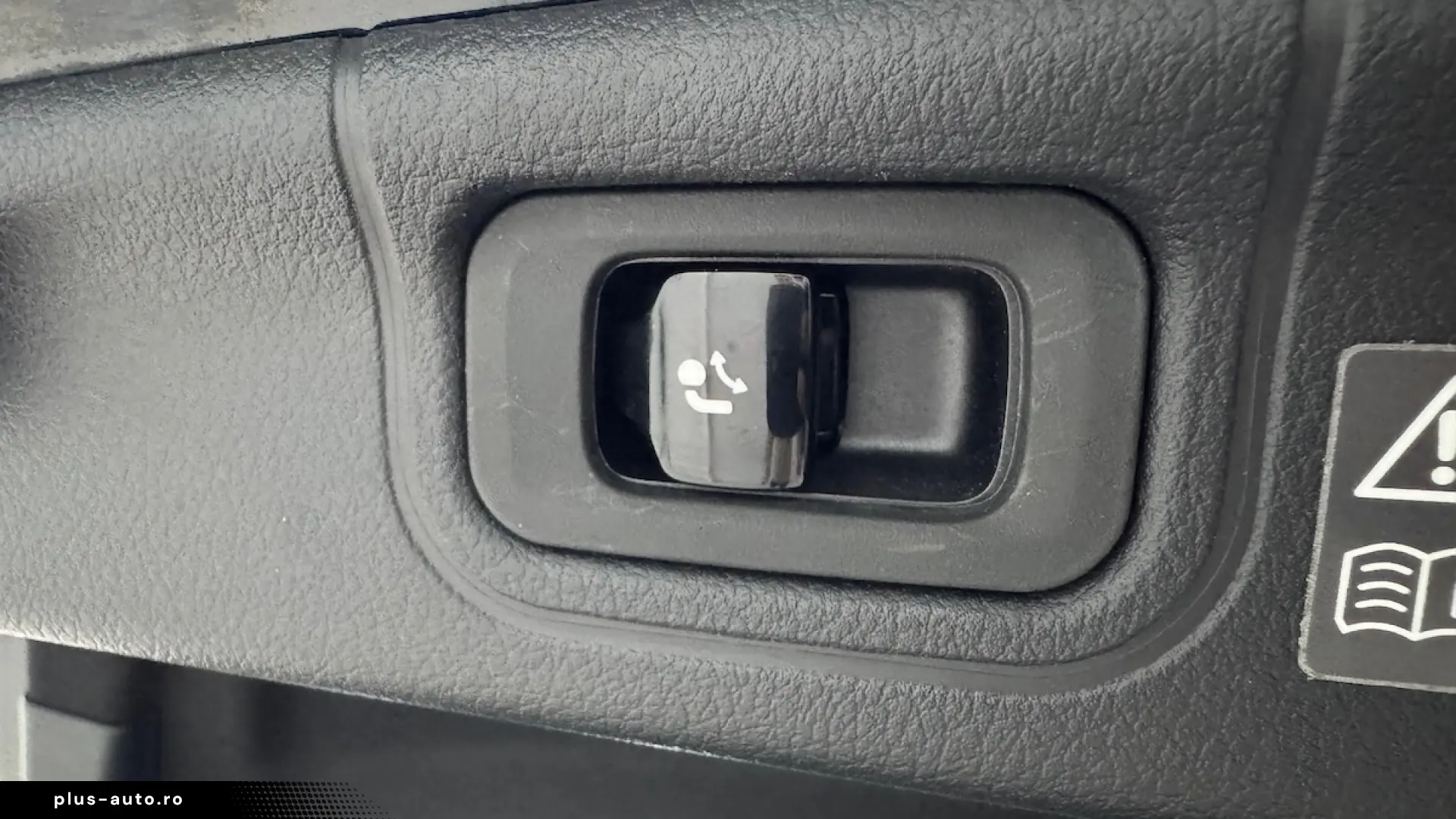 Mercedes-Benz C 300e Plug-in Hybrid AMG Line