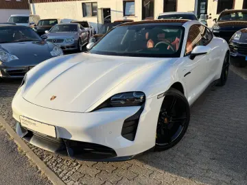 PORSCHE TAYCAN TURBO S  EXCLUSIVE