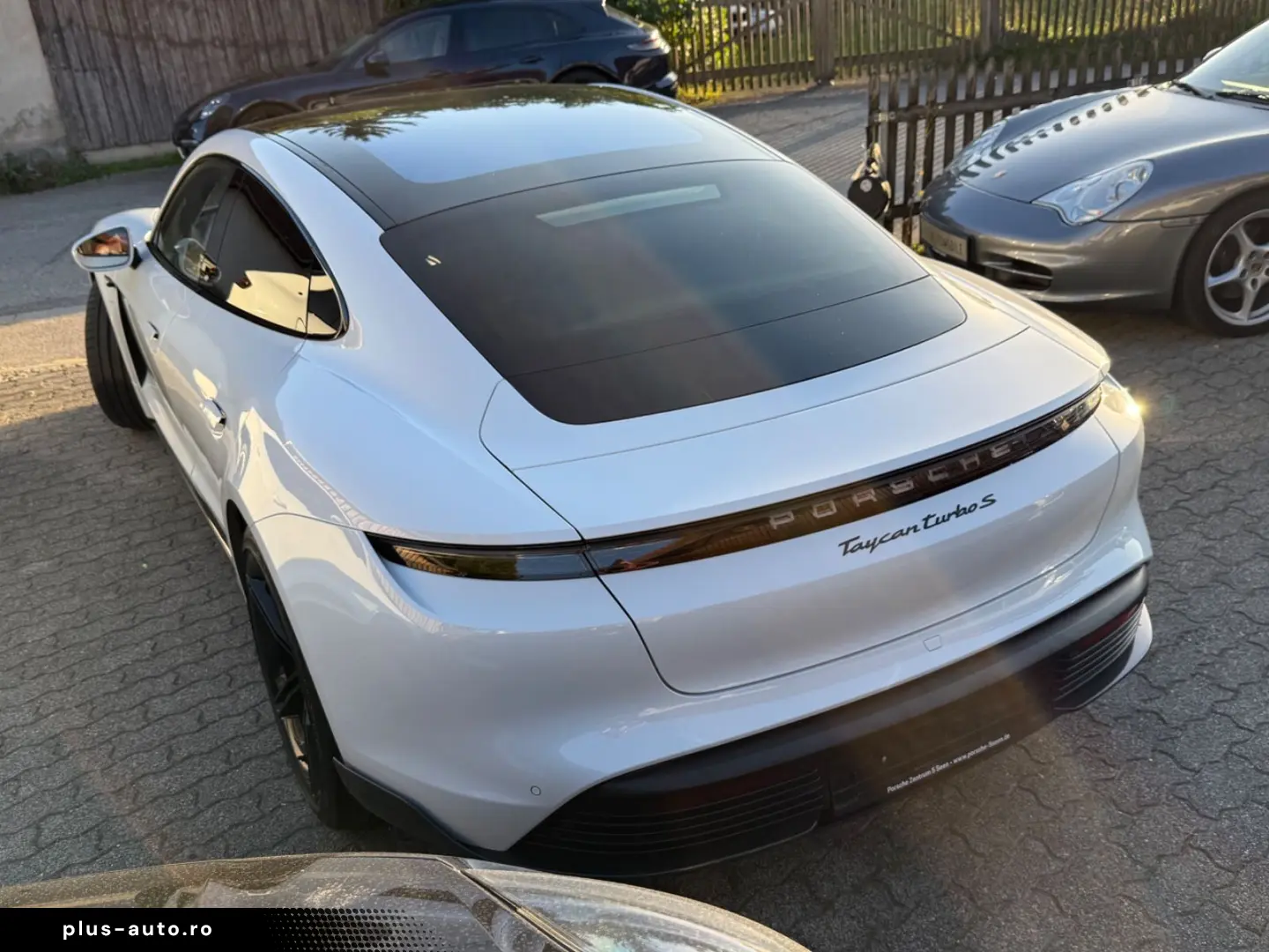 PORSCHE TAYCAN TURBO S  EXCLUSIVE
