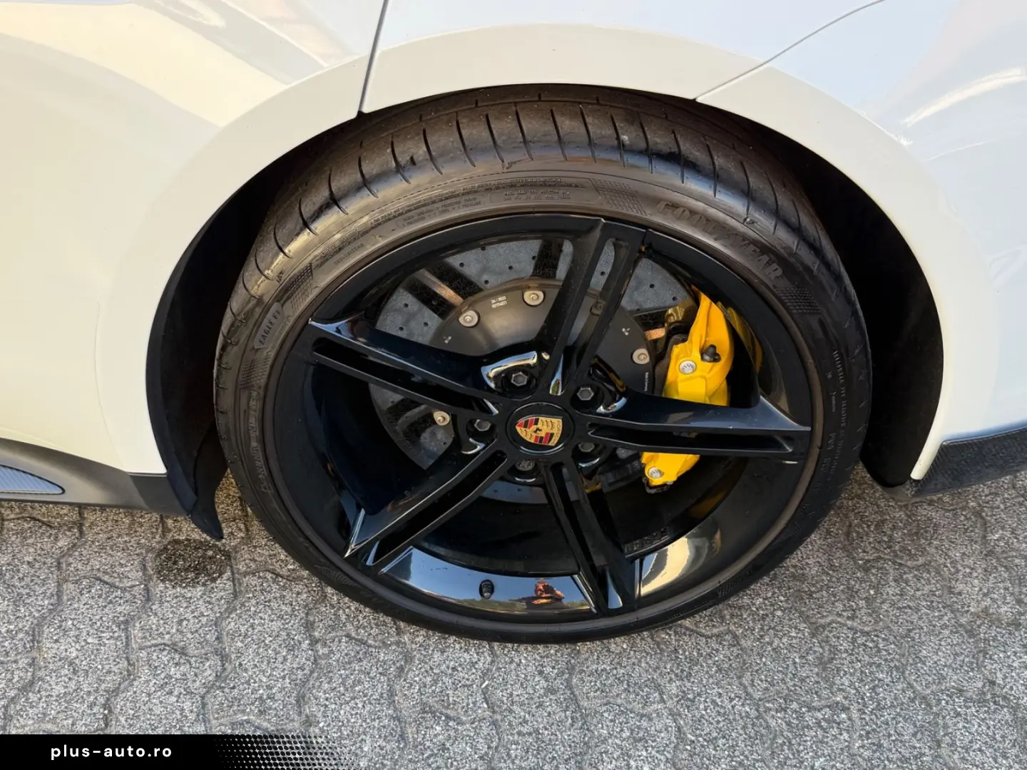 PORSCHE TAYCAN TURBO S  EXCLUSIVE
