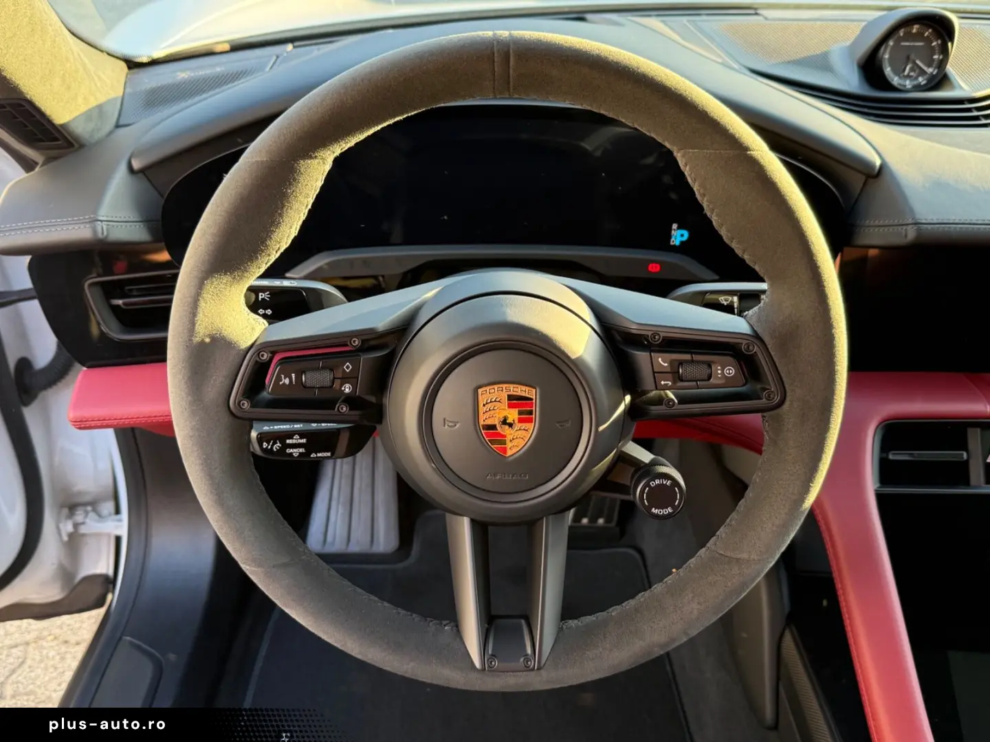 PORSCHE TAYCAN TURBO S  EXCLUSIVE