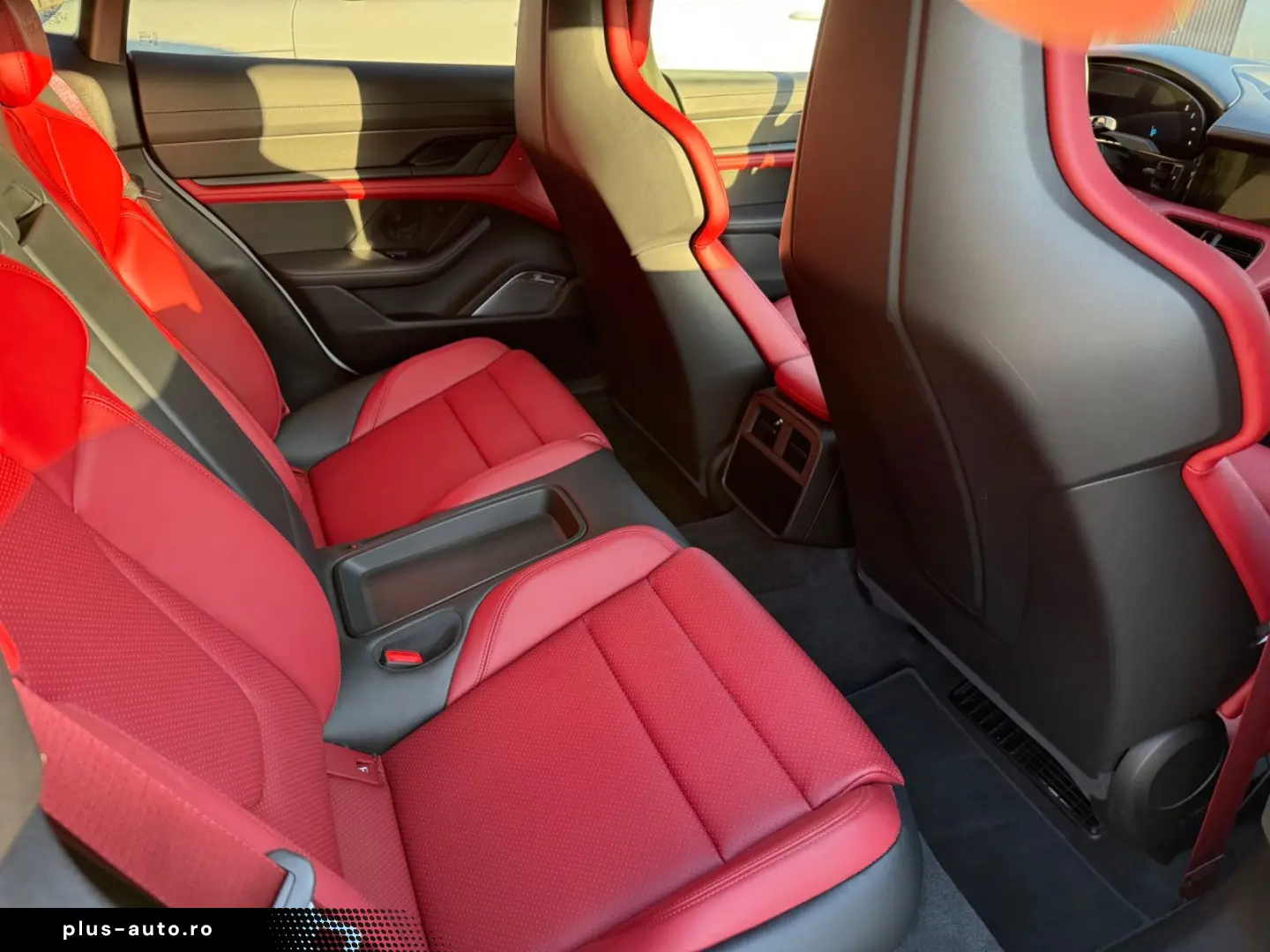 PORSCHE TAYCAN TURBO S  EXCLUSIVE