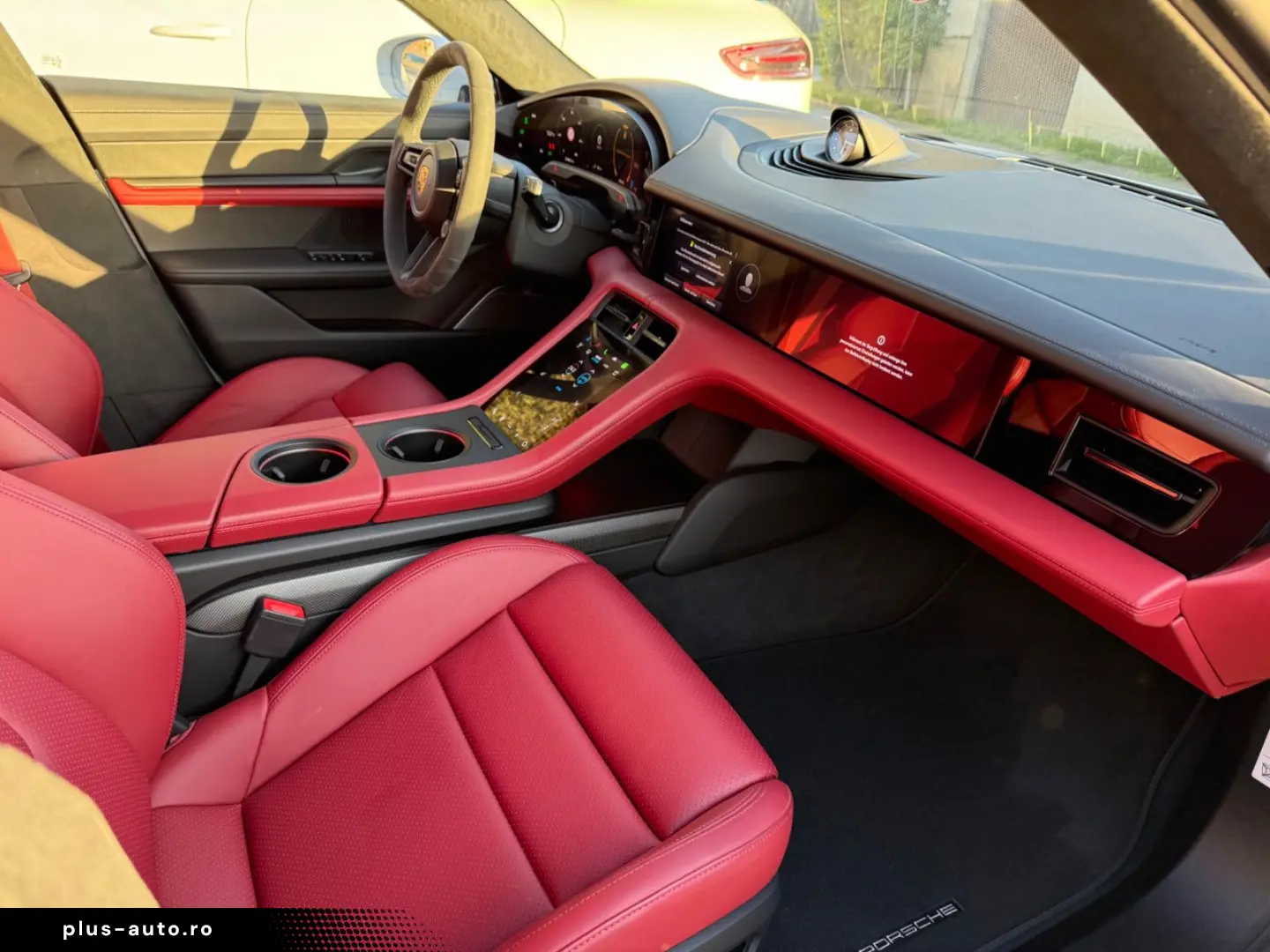 PORSCHE TAYCAN TURBO S  EXCLUSIVE