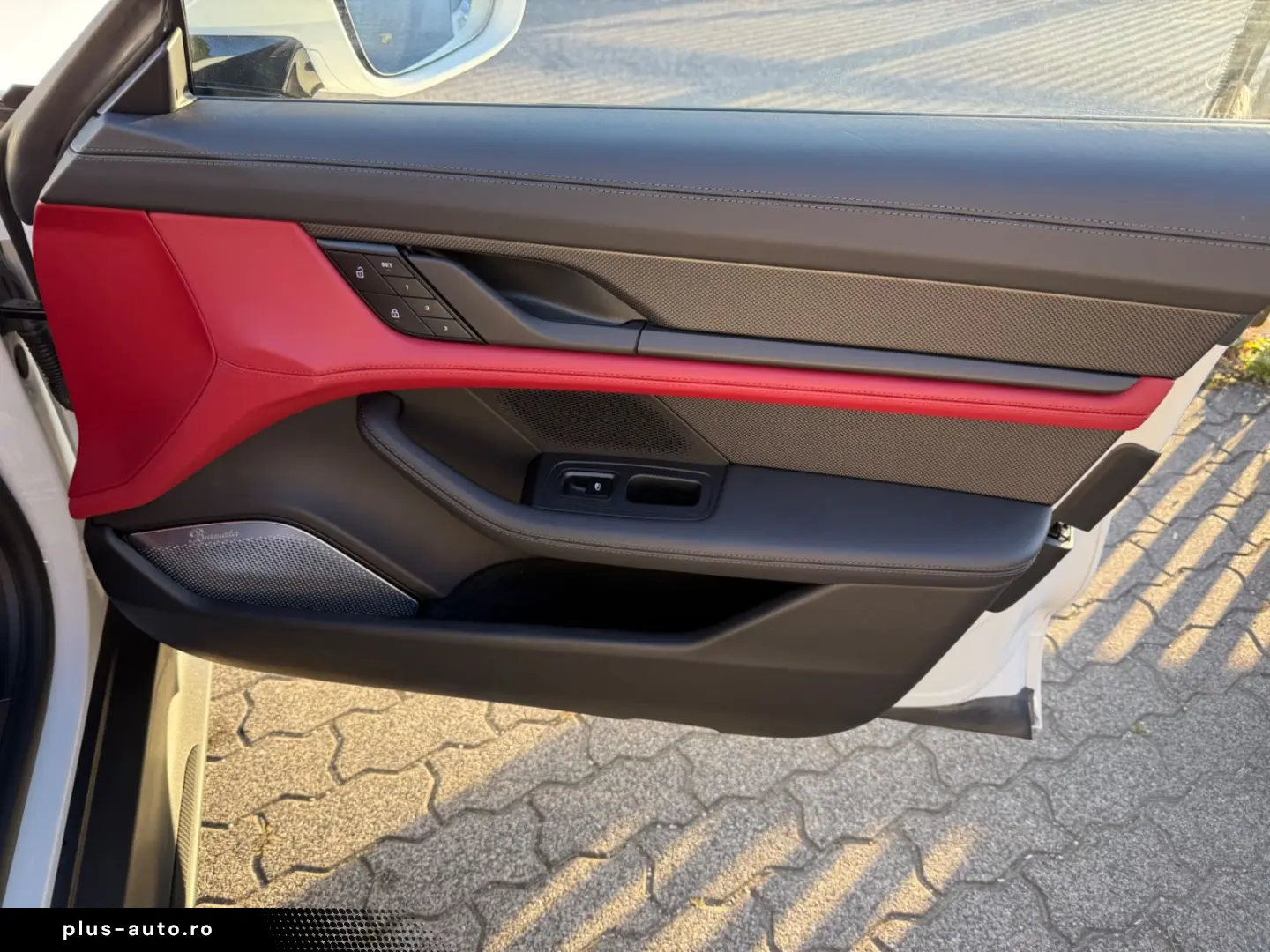 PORSCHE TAYCAN TURBO S  EXCLUSIVE