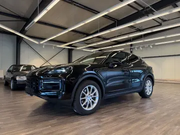 PORSCHE Cayenne Coupe_Bose_ACC_HUD