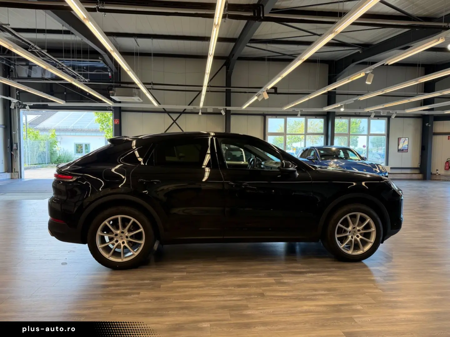 PORSCHE Cayenne Coupe_Bose_ACC_HUD