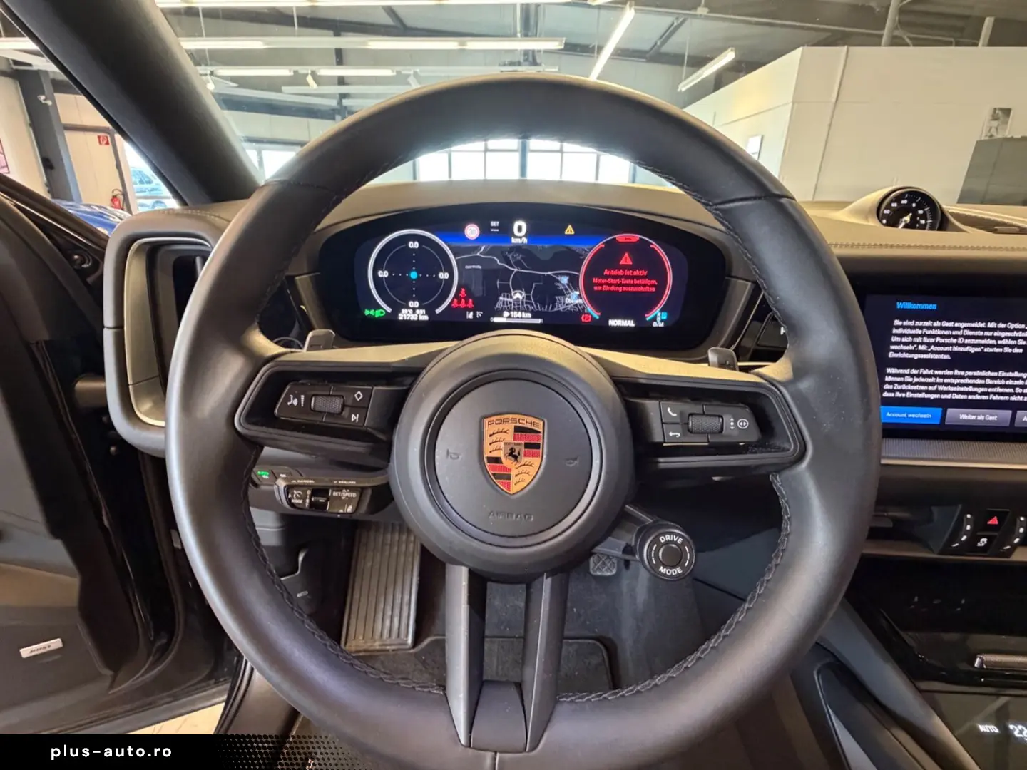 PORSCHE Cayenne Coupe_Bose_ACC_HUD